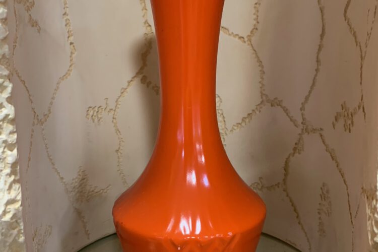 Váza oranžová