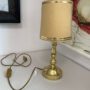 Lampa zlaté proužky